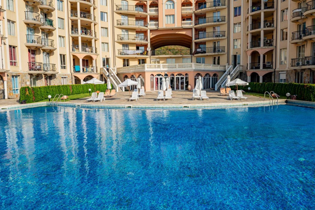Menada Negresco Apartments Elenite Exterior photo